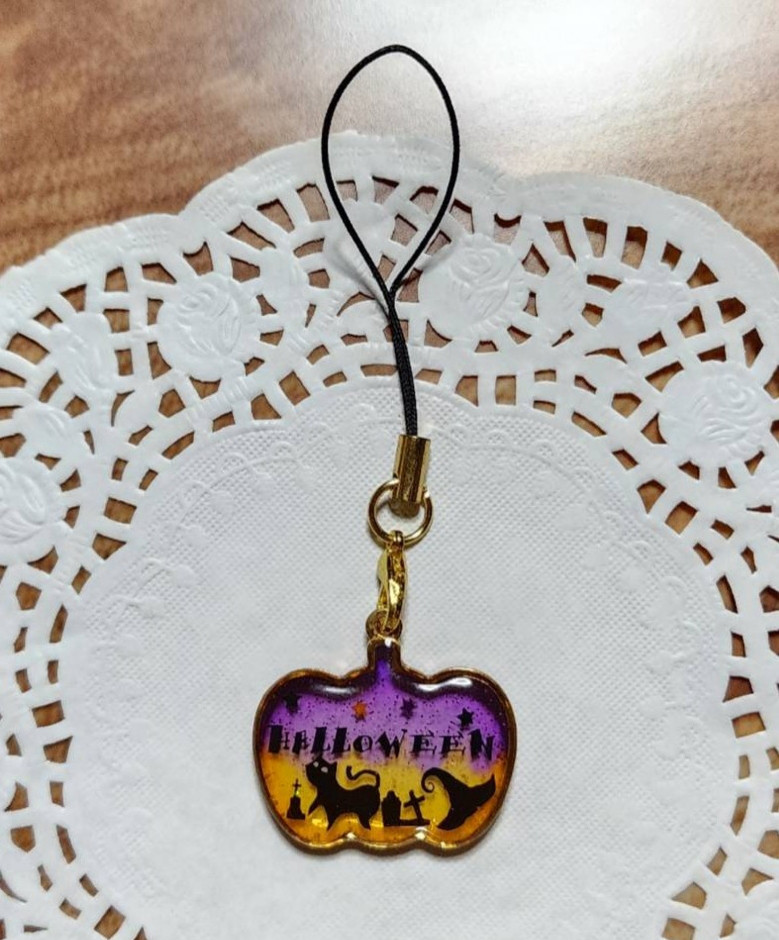 まねき猫　紅葉　ハロウィン　猫ぱん　どんぐり　ハンドメイド　レジン猫チャーム