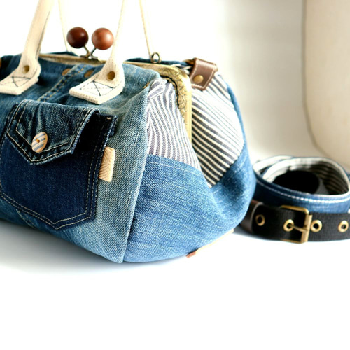 2WAYがま口バッグ”恥かしがりやながま口さん”【リメイクデニム