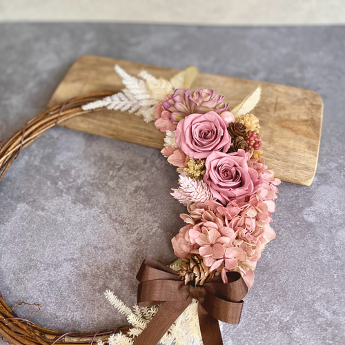 新品　ピンクハーフリース　リース　プリザーブド　アーティフィシャル　プレゼント 新品 ピンクハーフリース リース プリザーブド アーティフィシャル