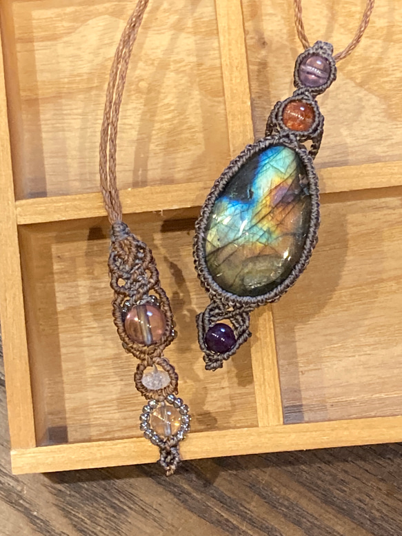 ラブラドライトのマクラメペンダント】 ネックレス・ペンダント Mito