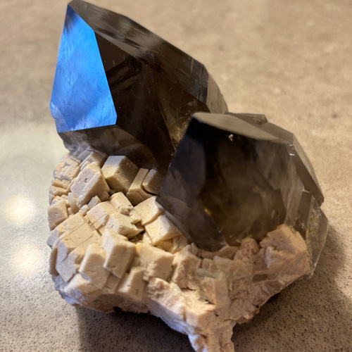 【照り強】スモーキークォーツ　クラスター 照り強】スモーキークォーツクラスター