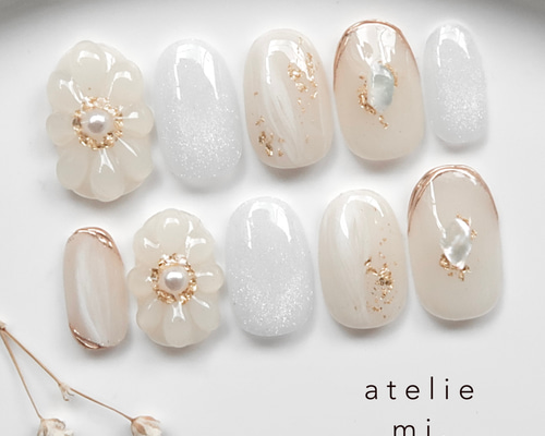 ネイルチップ　ニュアンス　ぷっくりフラワー　マグネット　ブライダルネイル　成人式 ネイルチップ ニュアンス ぷっくりフラワー マグネット