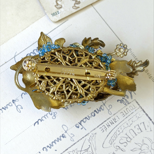 ボタニカルモチーフ×アクアブルー*:;:* ヴィンテージカボションと真鍮 