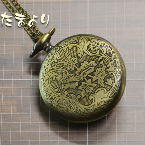 時の魔方陣」ブルービジューと魔法陣（星）のホログラム懐中時計