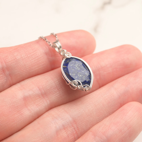 ラピスラズリ ペンダントトップ ワイヤーラッピング ネックレス