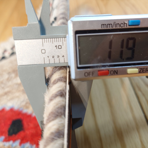 ペルシャ　トライバルラグ　アマレバフト　145×80　ベージュ　ヒョウ ペルシャ トライバルラグ アマレバフト 145×80 ベージュ ヒョウ