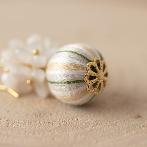 ギフトセット『秋香る』銀木犀 刺繍糸で作る、秋のアクセサリー