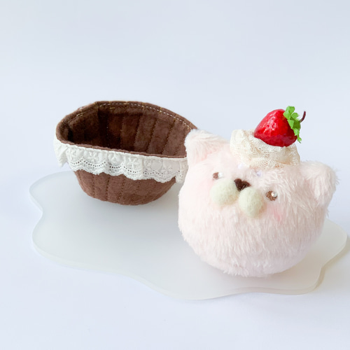 いちごカップケーキmyrueのぬいぐるみ ぬいぐるみ amcouleur いちごカップケーキmyrueのぬいぐるみ ぬいぐるみ amcouleur