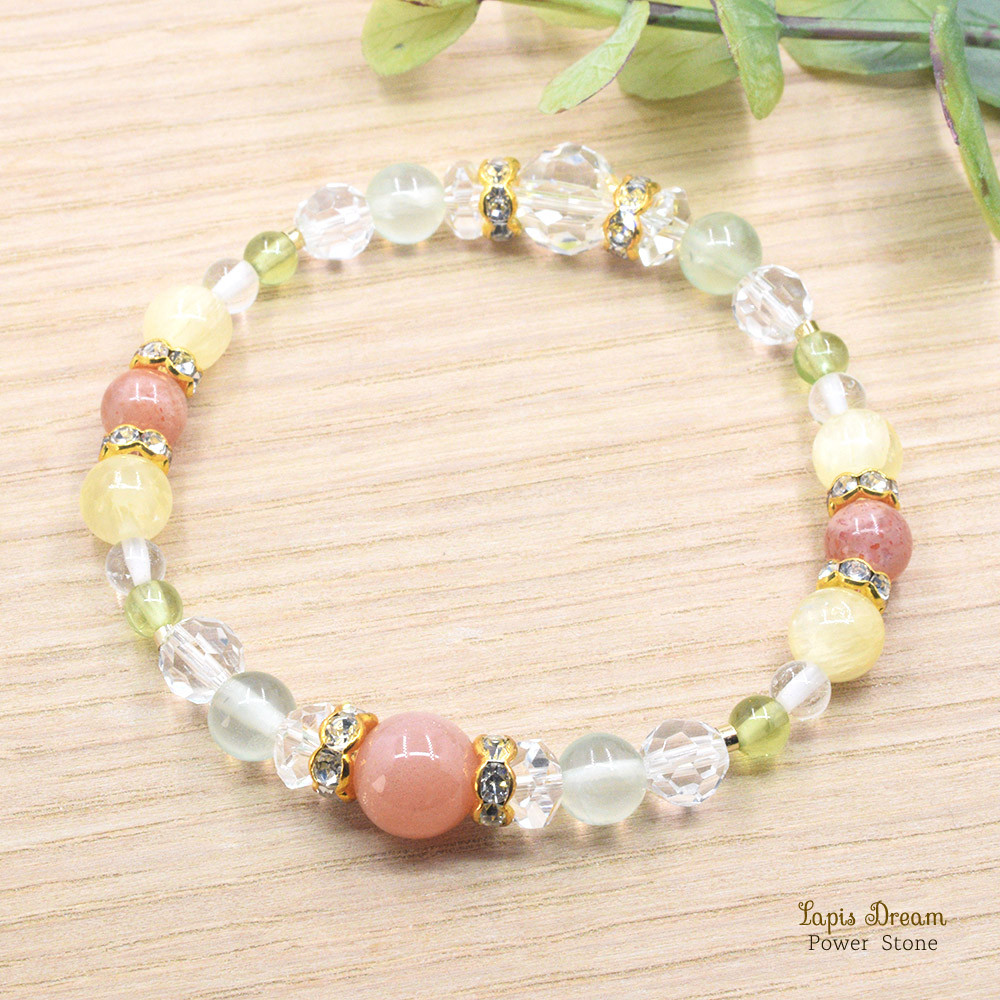 女性としての魅力を高めるお守り | オレンジムーンストーン、サンストーンの天然石パワー.ストーン ブレスレット