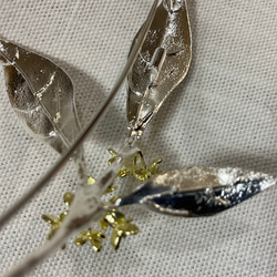 キンモクセイのブローチ(SV925、K18) 7枚目の画像