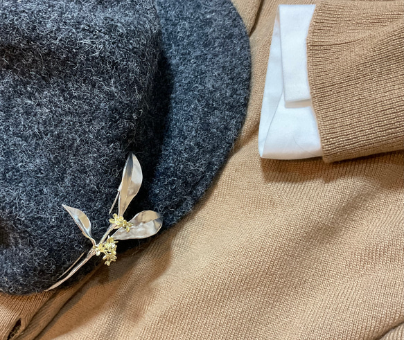 キンモクセイのブローチ(SV925、K18) 5枚目の画像