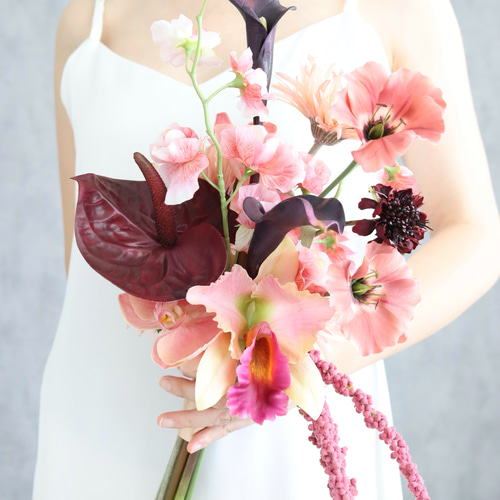 sale　ウェディングブーケ　造花　アンスリウム　アマランサス　胡蝶蘭　リボン バーガンディ＆ピンクのウェディングブーケ アマランサス アンスリウム
