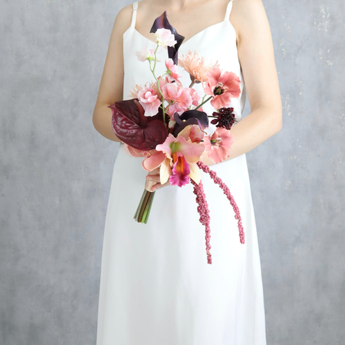 バーガンディ＆ピンクのウェディングブーケ アマランサス アンスリウム