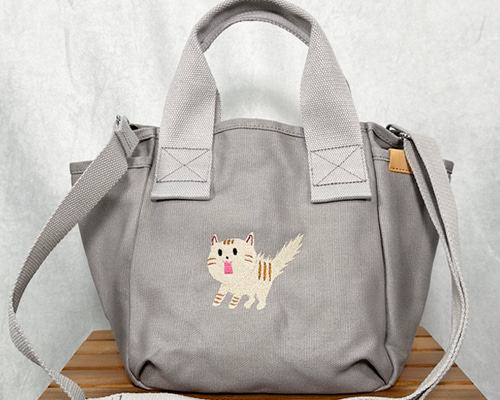 入手困難　CHARLOTTE OLYMPIA　バッグパック　猫　ゴールド刺繍 imgrc0095841002.jpg