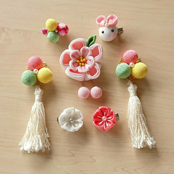 《再販》つまみ細工  ♡ハート耳うさぎとまんまる和玉♡ ♪被布飾り&ふっくらお花の髪飾り♪ 七五三  初節句 3歳 1枚目の画像