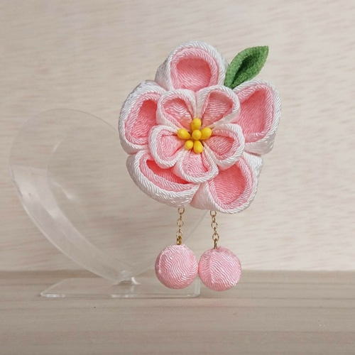 再販》つまみ細工 ♡ハート耳うさぎとまんまる和玉♡ ♪被布飾り