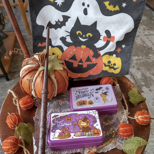 ハロウィンクッキー缶2024 小 紫缶 クッキー cocokara's GALLERY
