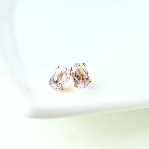 14kgf〉ピンククンツァイトのオーバルカットピアス ピアス