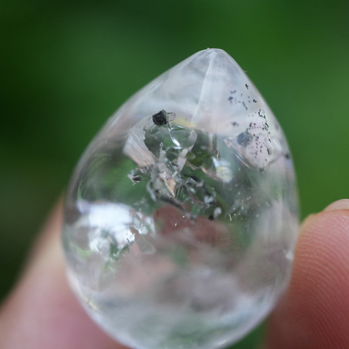 虹入り☆古代の水☆水入り水晶 s1323 天然石 Funky garuda 天然石＊ラ