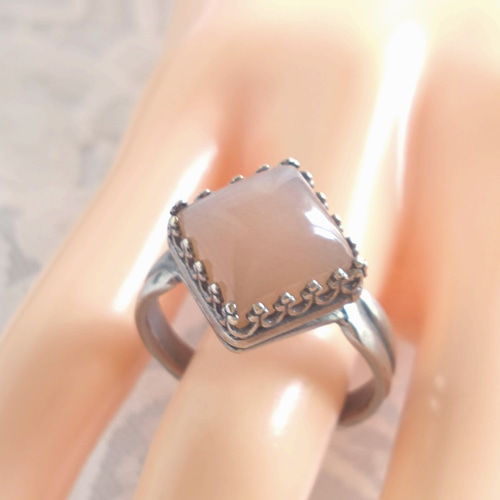6月誕生石 天使を呼ぶ石・・ピーチムーンストーン スクエア ring（8 