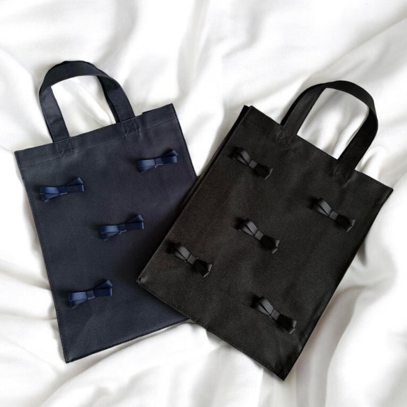 プチリボン付きブラック黒マチ付きトートバッグA4収納♡サブバッグ