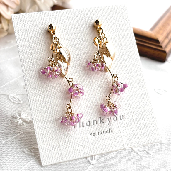 【786】ピンク チェコ ガラスビーズ 3連 フラワー ピアス ハンドメイド 786】ピンク チェコ ガラスビーズ 3連 フラワー ピアス ハンドメイド