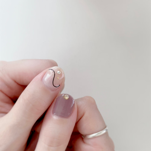 Amiページ ネイルチップ Amiページ ネイルチップ fb71b60e68522af68b68b1452c644f