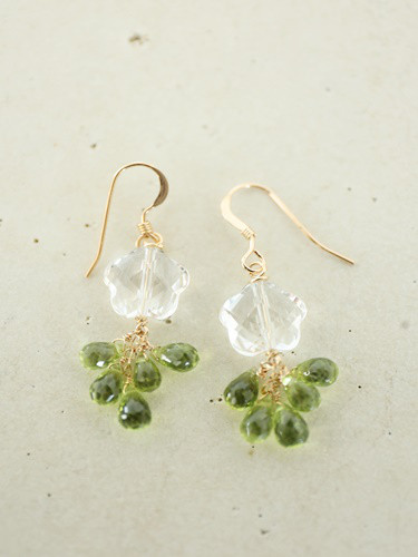 14KGFperidot pierce[kgf5260]