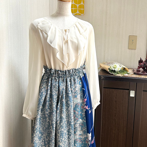 sale 絹 ウエストフリル フレアスカート 5柄 青系 花柄 パッチワーク