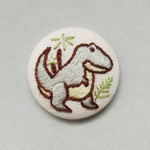 受注制作】ティラノサウルスの刺繍ブローチ ブローチ irotsubame 通販 