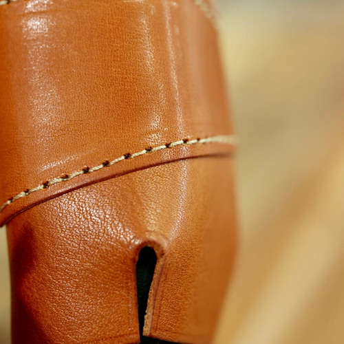 新型ジムニー JB64 JB74用 一枚仕立て外コバ仕様 シートベルトカバー