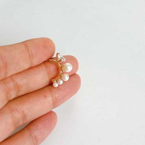 貝パール 三日月【イヤリング/ピアス】/pearl-076 ピアス（スタッド