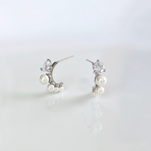 貝パール 三日月【イヤリング/ピアス】/pearl-076 ピアス（スタッド