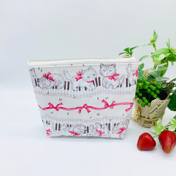 リバティ×ミナペルホネンコラボ スリーピングローズ帆布使用 花柄