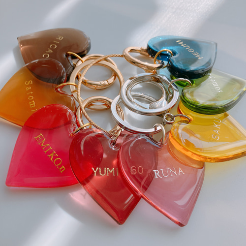 名入れ/言葉入れ無料】全12色 クリアカラー ハート キーホルダー L