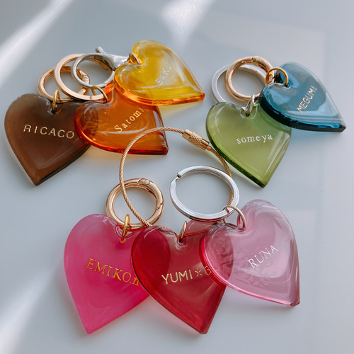 名入れ/言葉入れ無料】全12色 クリアカラー ハート キーホルダー L