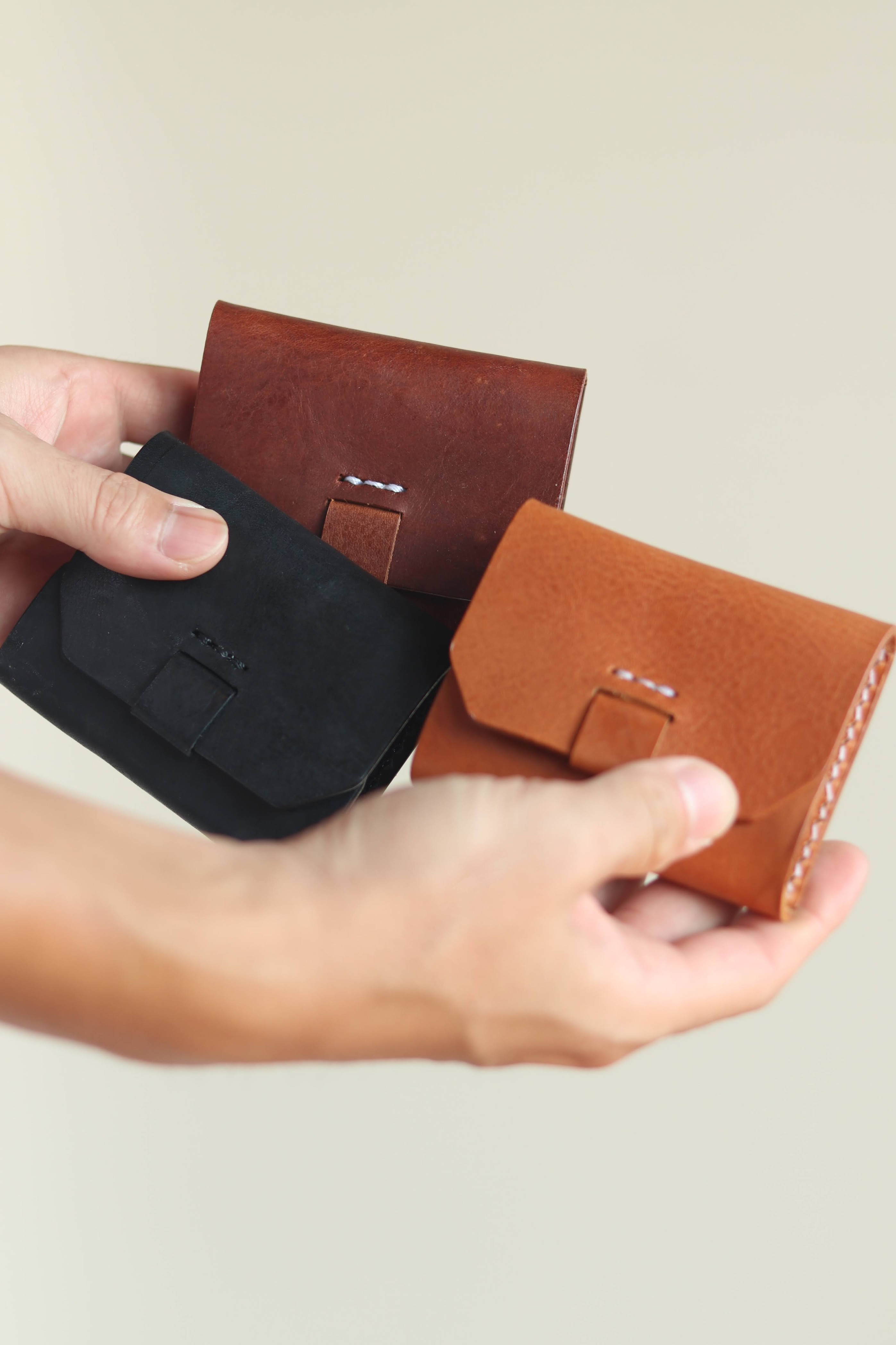 本革カードケース　名刺入れ　イタリアンレザー