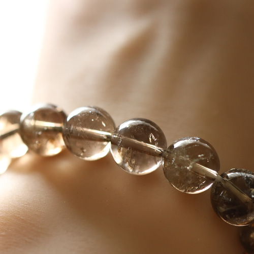 ☆スーパープレミアム☆希望の光☆虹入りスモーキークォーツ：10ミリ