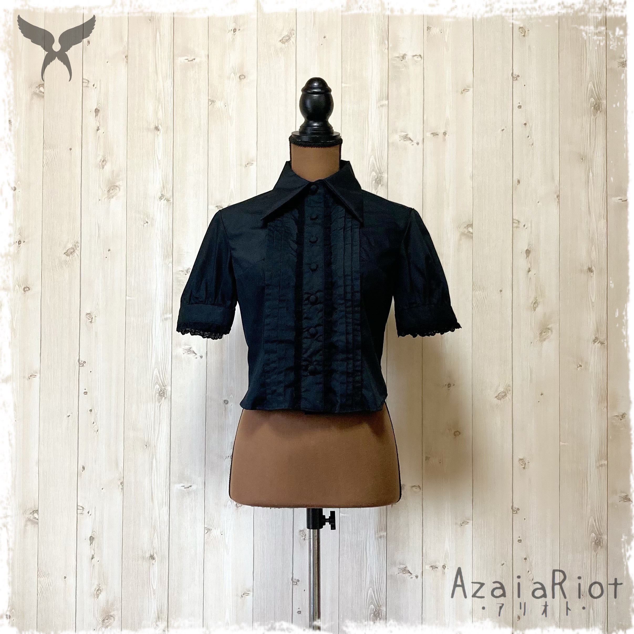 【限定価格】タックが綺麗なシャツカラーブラウス（半袖）黒　Ｍサイズ着丈48cm