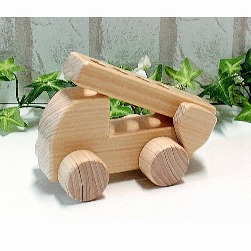 237新品・未使用　木のおもちゃ　手作り木製自動車 トラック　木製玩具　乗用玩具 木のおもちゃ・シンプルな消防車/はたらく車/木製玩具 おもちゃ・人形