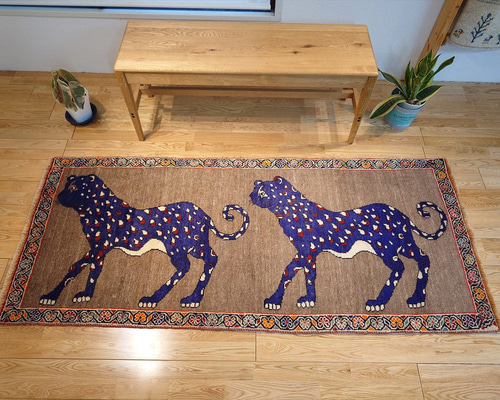 ペルシャ　トライバルラグ　アマレバフト　87×63　茜色　ヒョウ ペルシャ トライバルラグ アマレバフト 87×63 茜色 ヒョウ