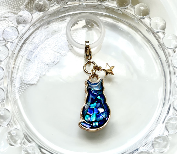 レジン 後ろ姿の猫 螺鈿細工風 アンブレラマーカー 傘・日傘