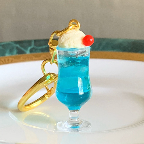 クリームソーダ 栓抜きキーホルダー　レトロ クリームソーダ cream soda ボトルオープナー キーホルダー