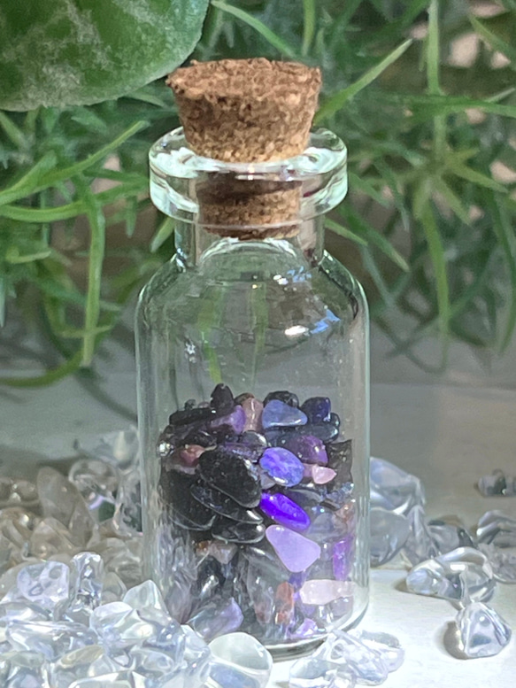 スギライト 原石 瓶詰め細石 ラフストーン スギ石 スジライト 天然石