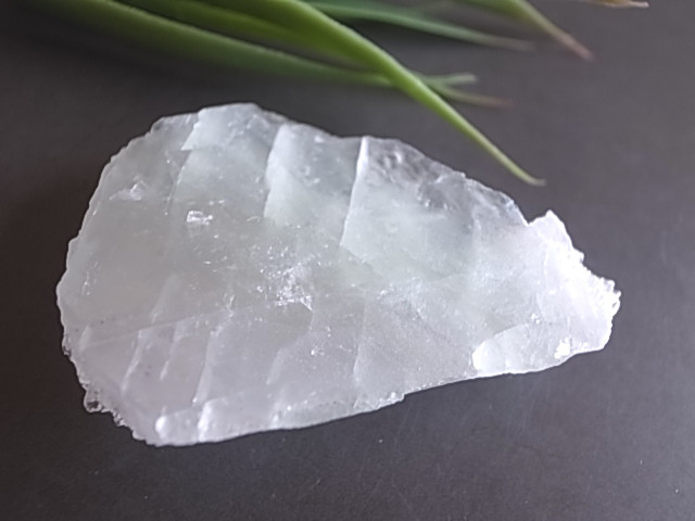 レア！クォーツオングリーンフローライト　原石 　60ｇ　天然石