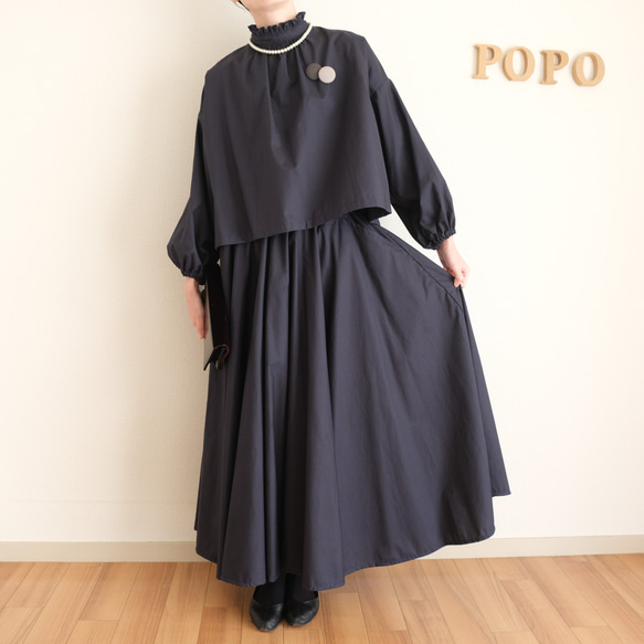 【3天內出貨】畢業典禮、入學典禮都適合！可水洗的海軍藍荷葉上衣和圓裙套裝。 第2張的照片