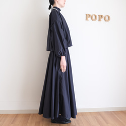 【3天內出貨】畢業典禮、入學典禮都適合！可水洗的海軍藍荷葉上衣和圓裙套裝。 第6張的照片