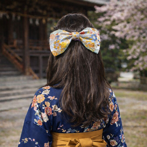 慶結華 ― 桂錦 淡青に咲く金襴の華（R800）華 卒業式 成人式のための