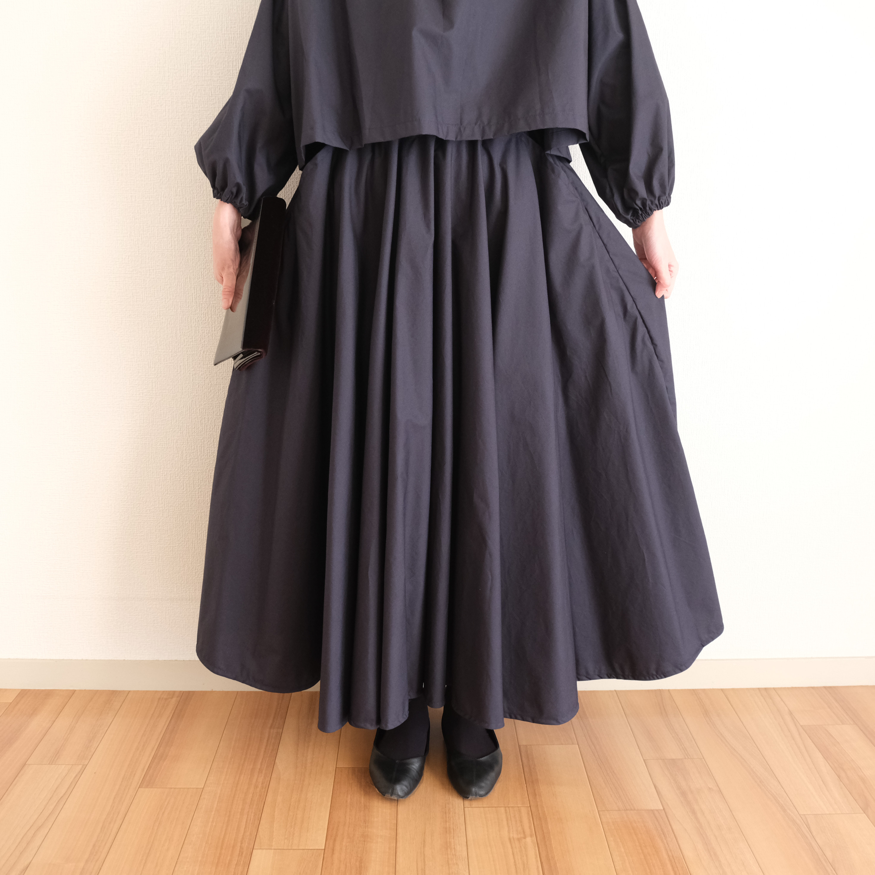 フォーマルや普段着にも◎タイプライターサーキュラーギャザースカート　ネイビー(濃紺)
