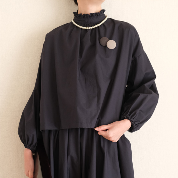 普段着〜フォーマルにも フリルブラウス ネイビー(濃紺) タイプ